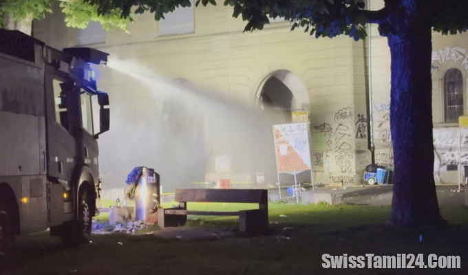 Zurich Vermummte liefern sich Strassenschlacht mit Polizei