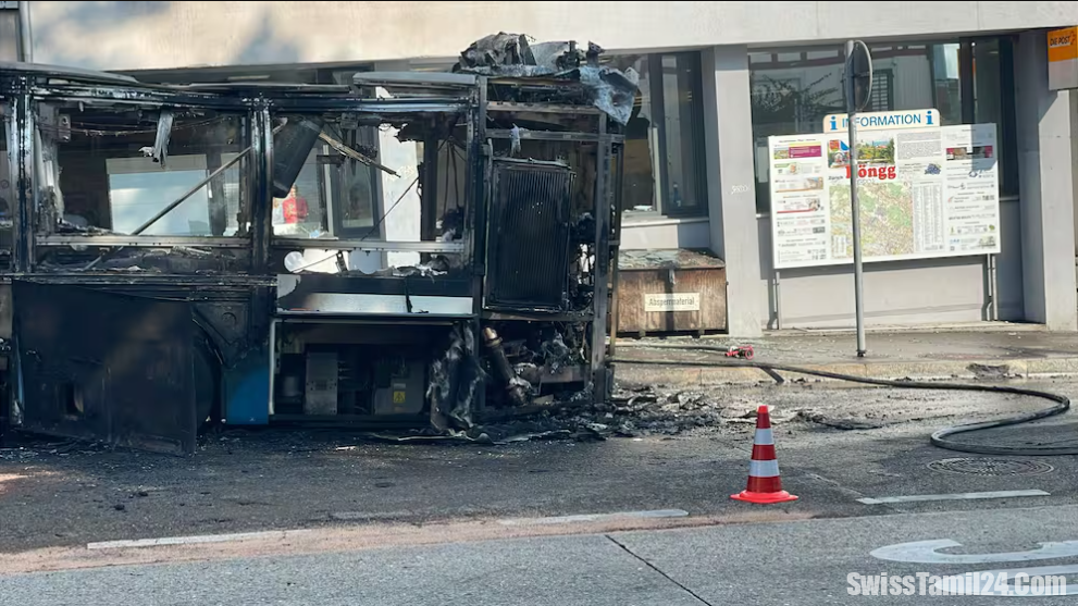 Bus brennt in Zurcher Kreis 2