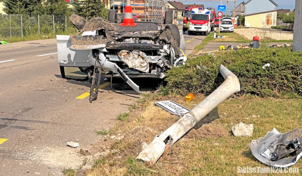 Neukirch TG Autofahrerin nach Selbstunfall 1