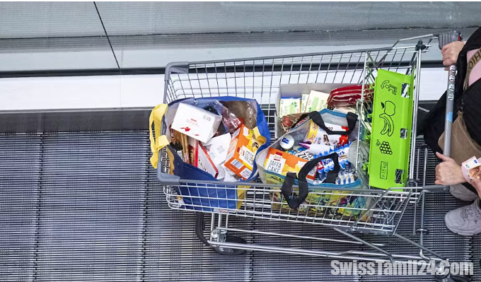Shopping tourism is booming
