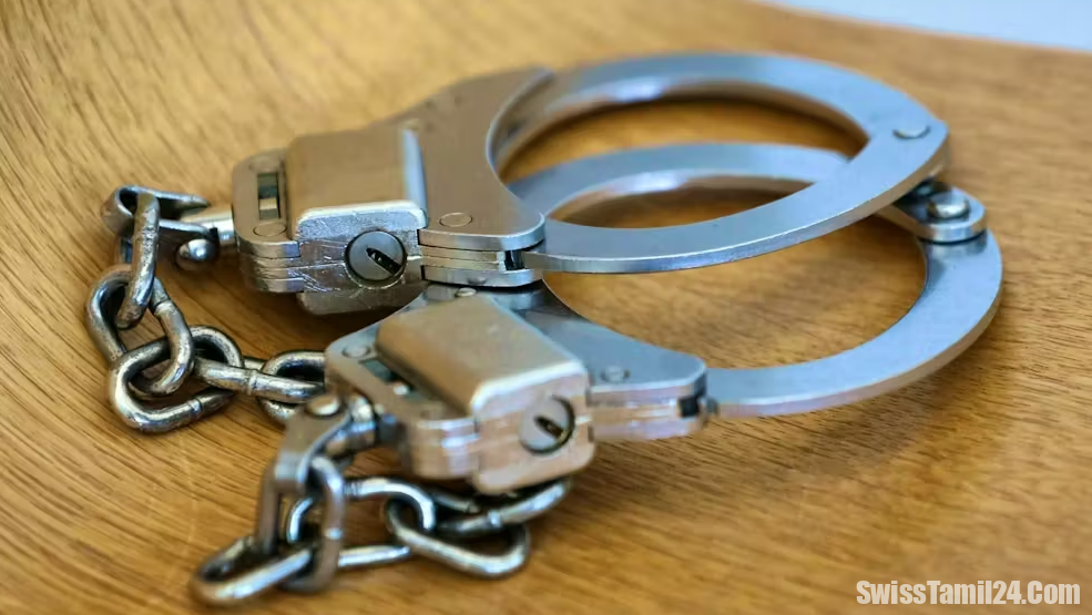 குழந்தைகளுடன் பாலியல் செயல்கள் : டிசினோவில் காவல்துறை அதிகாரி கைது