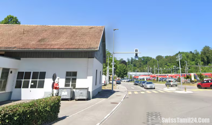 Zurich Vier Teenies wollen