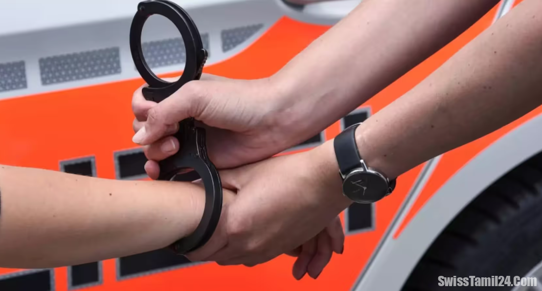 சுவிட்சர்லாந்தில் இரு ஆஸ்திரியர்கள் கார்களில் திருட முயன்றதாக கைது