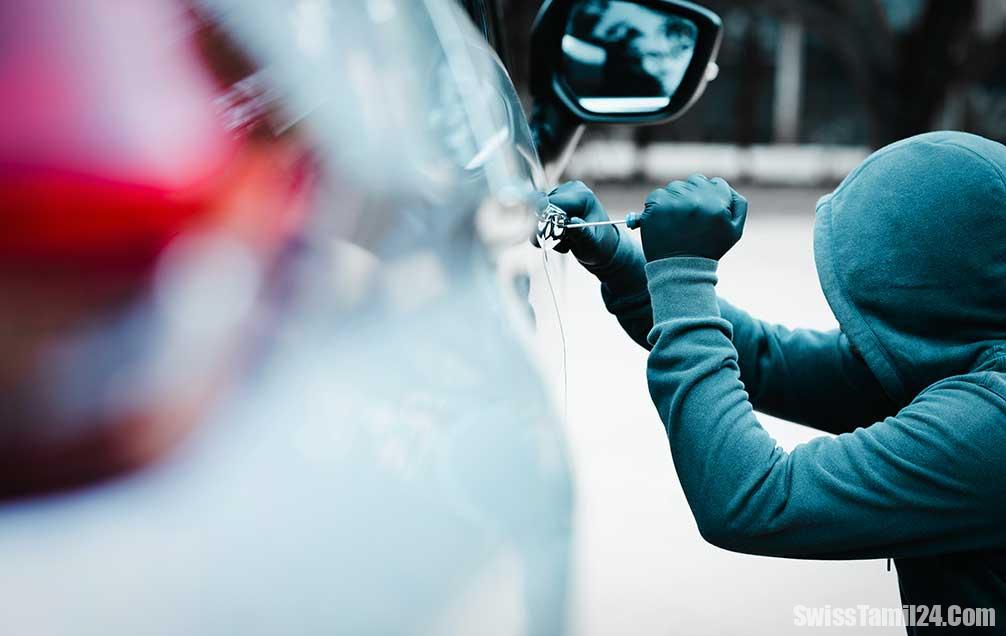 செயின்ட்.காலனில் கார் உடைப்பு முயற்சி: இருவர்  கைது