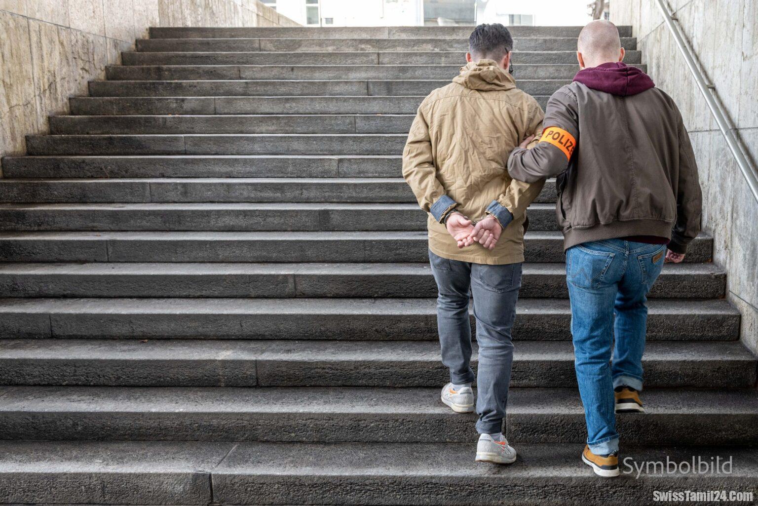 ஊரி – பேர்க்லென் பகுதியில் கார் உடைப்பு முயற்சி – போலீசாரால் ஒருவர் கைது.!!