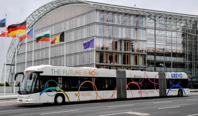 Geneva Future Metro Tamil News, Switzerland Public Transport Project, CERN Underground Train Geneva, Léman Express Connection, ஜெனீவா பொது போக்குவரத்து திட்டம், சுவிஸ் நகர போக்குவரத்து செய்திகள்