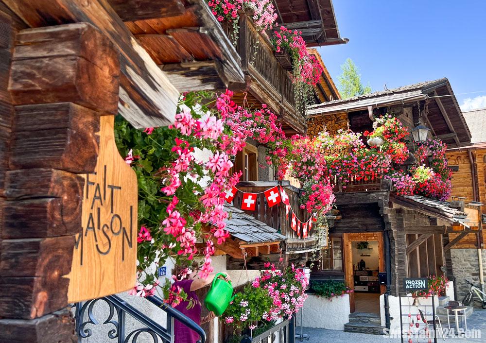 சுவிட்சர்லாந்தின் அழகிய கிராமங்களில் சேர்க்கப்பட்ட வலே மாகாணத்தின் சாம்பெரி