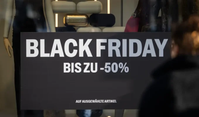 சுவிஸில் BLACK FRIDAYஆர்வம் தளர்ச்சி; விற்பனையும் தொடர்ந்து குறைவு 6 N10 1