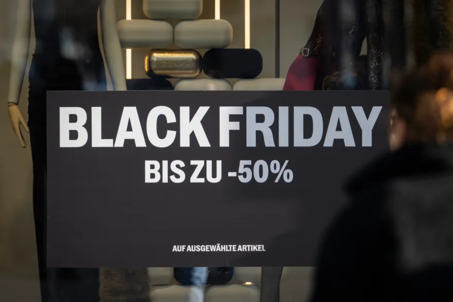 சுவிஸில் BLACK FRIDAYஆர்வம் தளர்ச்சி; விற்பனையும் தொடர்ந்து குறைவு