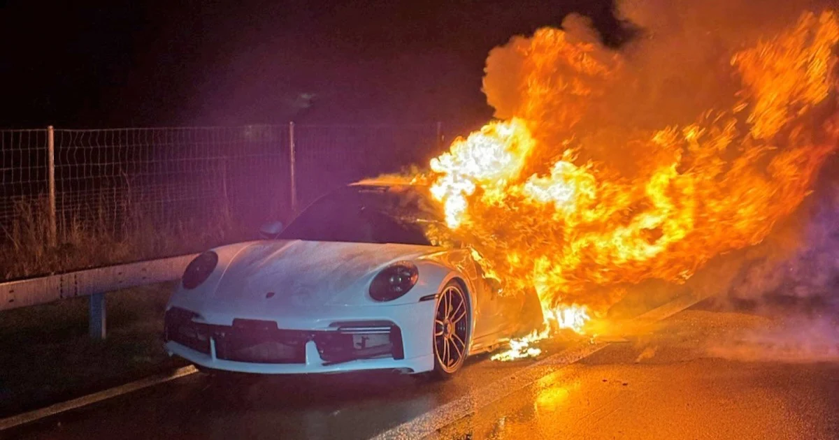 துர்காவ் – எஷ்லிகன் அருகே A1 நெடுஞ்சாலையில் காரில் தீ.!