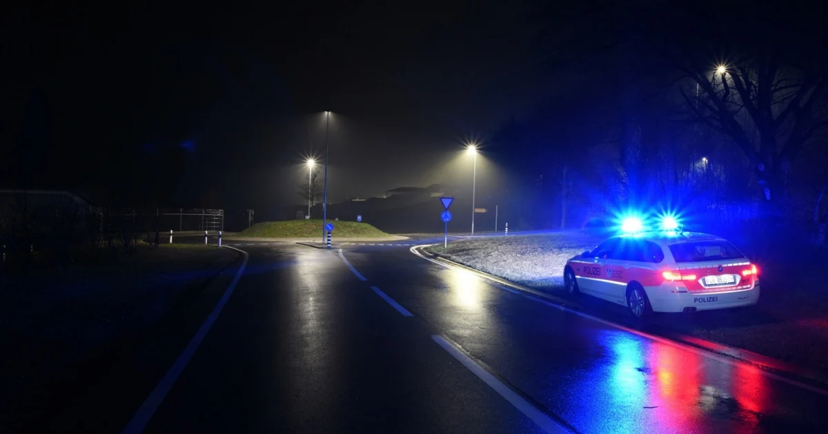 கிரௌவுண்டன் உண்டர்வாஸில் உட்புகுந்து திருட முயன்ற மூவர் கைது