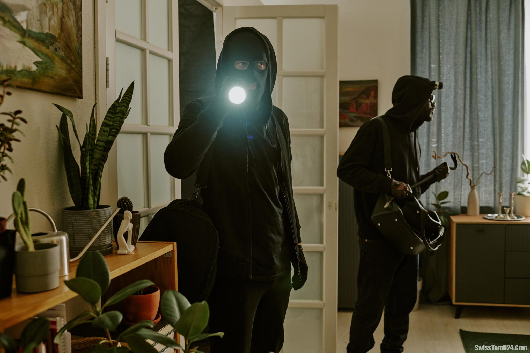 சென்ட்கேலன் கன்டோனில் தொடர் திருட்டுகள், காவல் துறை விசாரணை