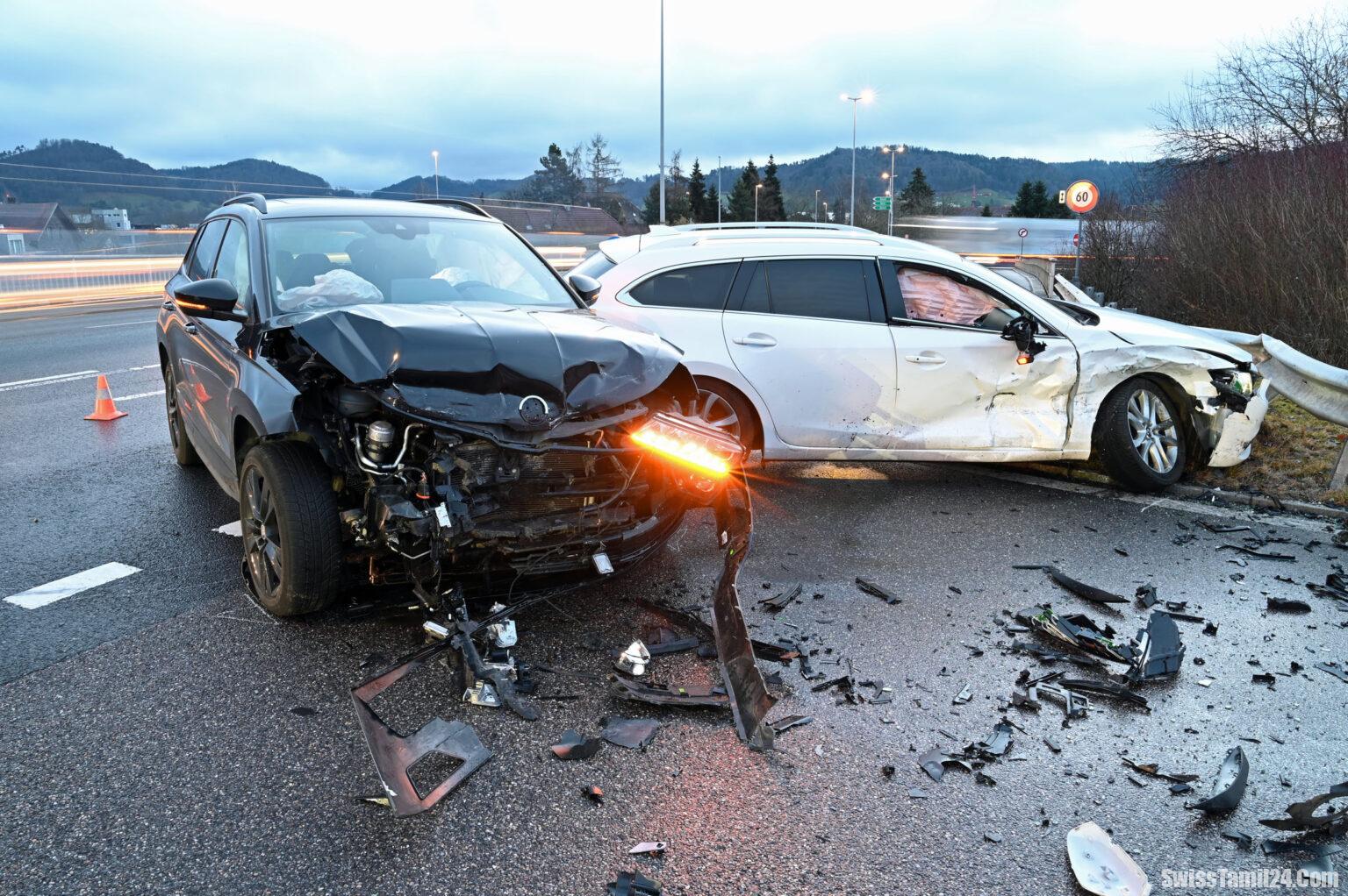 லுசேர்ன் கன்டோனில் இரண்டு கார்கள் மோதல் ; இருவர் மருத்துவ பரிசோதனைக்காக மருத்துவமனைக்கு