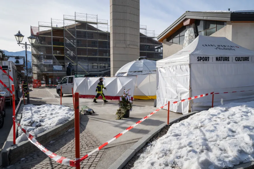 வலைஸ் நினைவிடத்தில் அதிகாலை தீ விபத்து, பெரும் சேதம் தவிர்ப்பு