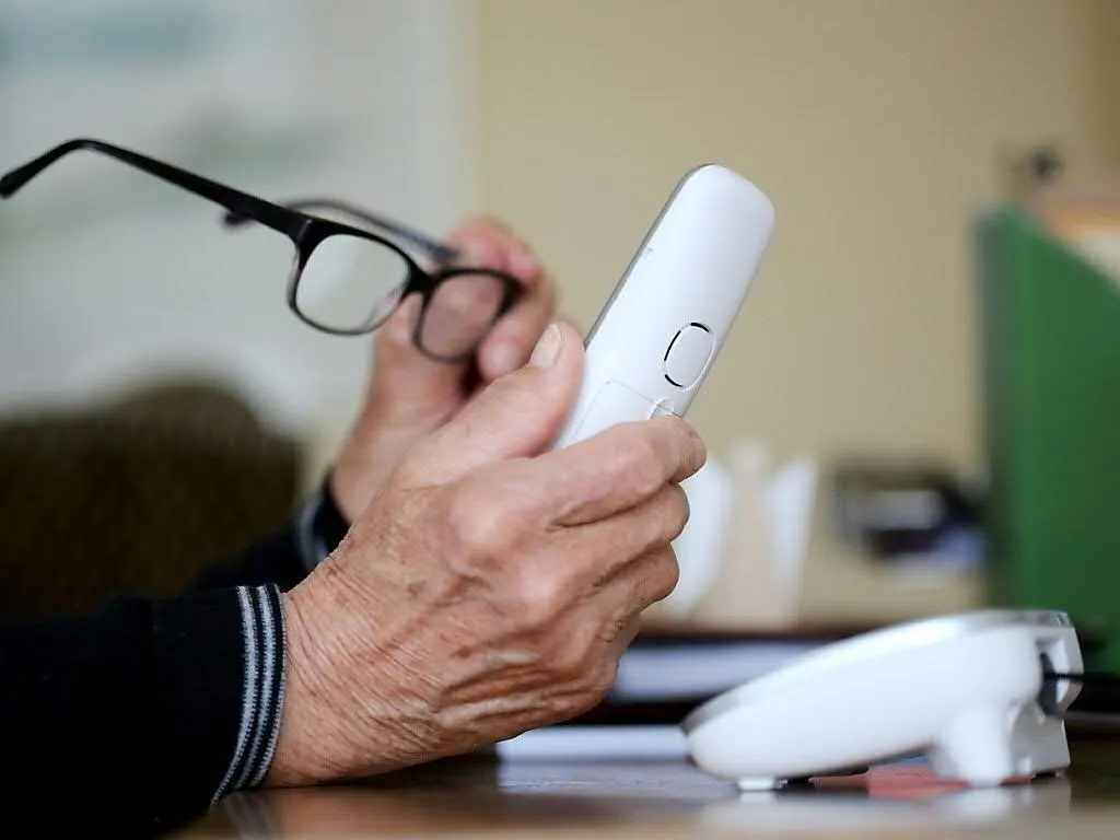 துர்காவ் கன்டோனில் தொலைபேசி மோசடி தொடர்ச்சி; காலாண்டில் கிட்டத்தட்ட 2.5 லட்சம் பிராங்குகள் இழப்பு