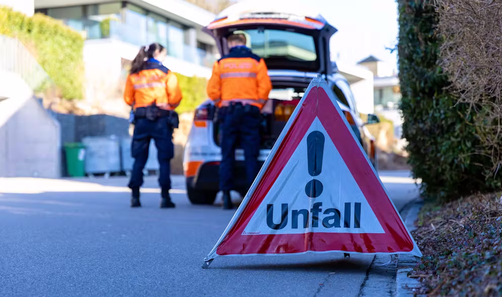 சென்ட்கேலன் கன்டோனில் விபத்து: 9 வயது சிறுவன் தீவிர காயம், சாட்சிகளை தேடும் போலீஸ்