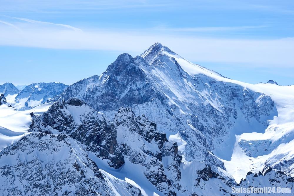 உரி கன்டோனில் பனிச்சரிவு விபத்து – இருவர் கடுமையாக காயம்