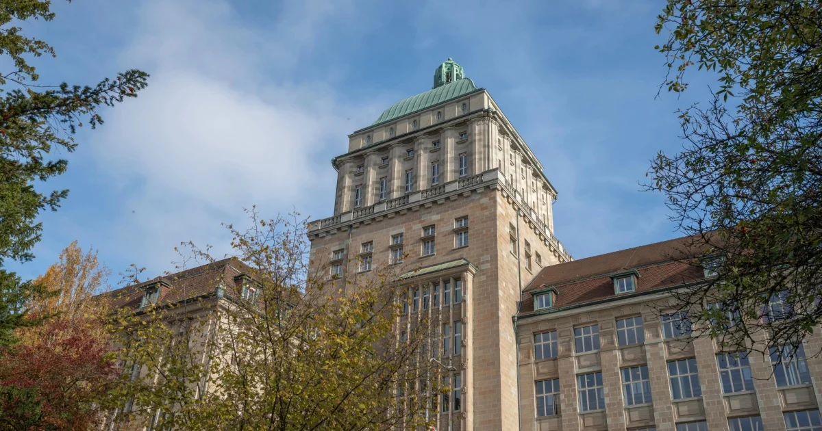 சூரிச் பல்கலைக்கழக கட்டண உயர்வுக்கு எதிர்ப்பு