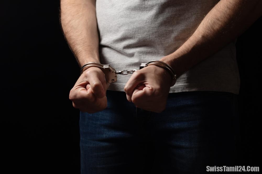 துர்காவ் கன்டோனில் உள்ள அம்ரிஸ்வில் பகுதியில் கார் திருட்டு முயற்சி : இளைஞர் கைது