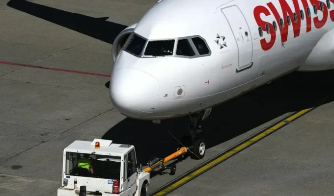 pexels planespotter geneva 1877406873 32334137